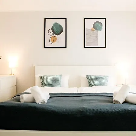 Bonquartier - Luxapt#5 Gemuetliches, Stilvolles Mit Self Check-in, Voll Ausgestatteter Kueche, Klimaanalage & Parkplatz * Sankt Augustin