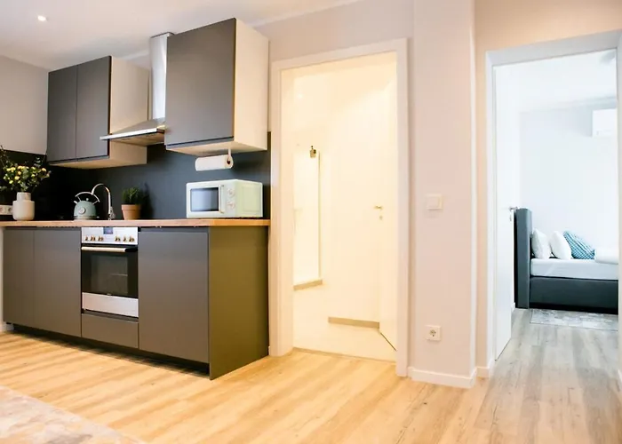 Bonquartier - Luxapt#5 Gemuetliches, Stilvolles Mit Self Check-in, Voll Ausgestatteter Kueche, Klimaanalage & Parkplatz * Sankt Augustin